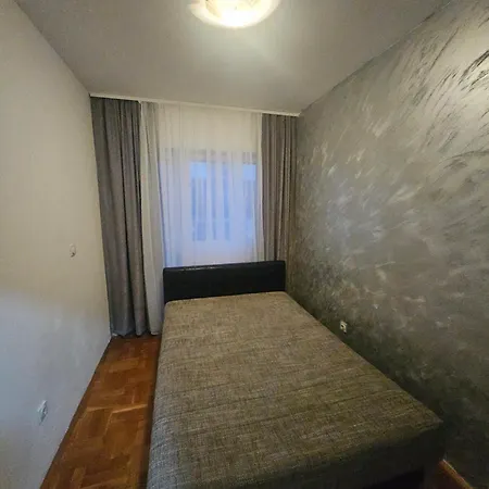 Daba 1 Apartment *